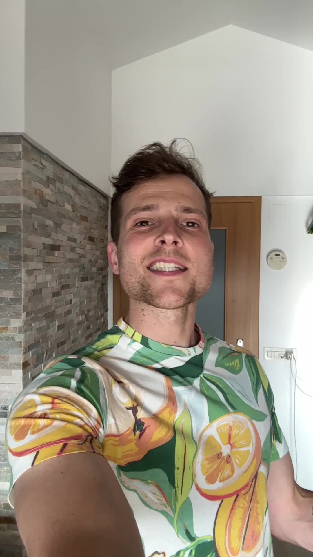 Video preview for Buzztik marketing agencija